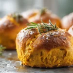 Rosemary pumpkin bread rolls
