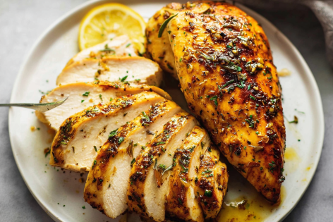 Air Fryer Chicken Breast with Garlic Seasoning