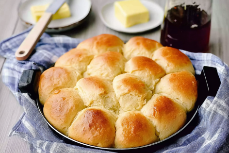 Fluffy Dinner Rolls - No Mixer