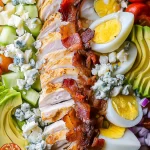 Chicken Cobb Salad: A Delicious, Healthy Choice 3 Vibrant Chicken Cobb Salad with Fresh Ingredients