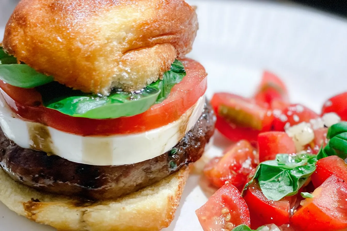 Caprese Hamburger Steak: A Delicious Twist on Classic Flavors 2 Caprese Hamburger Steak