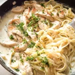Classic Chicken Alfredo: A Comforting Favorite You'll Love 3 Classic Chicken Alfredo - A Delicious Pasta Dish