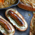 Grilled Bratwurst with Beer-Caramelized Onions: A Flavor Bomb! 3 Grilled Bratwurst with Beer-Caramelized Onions Plated