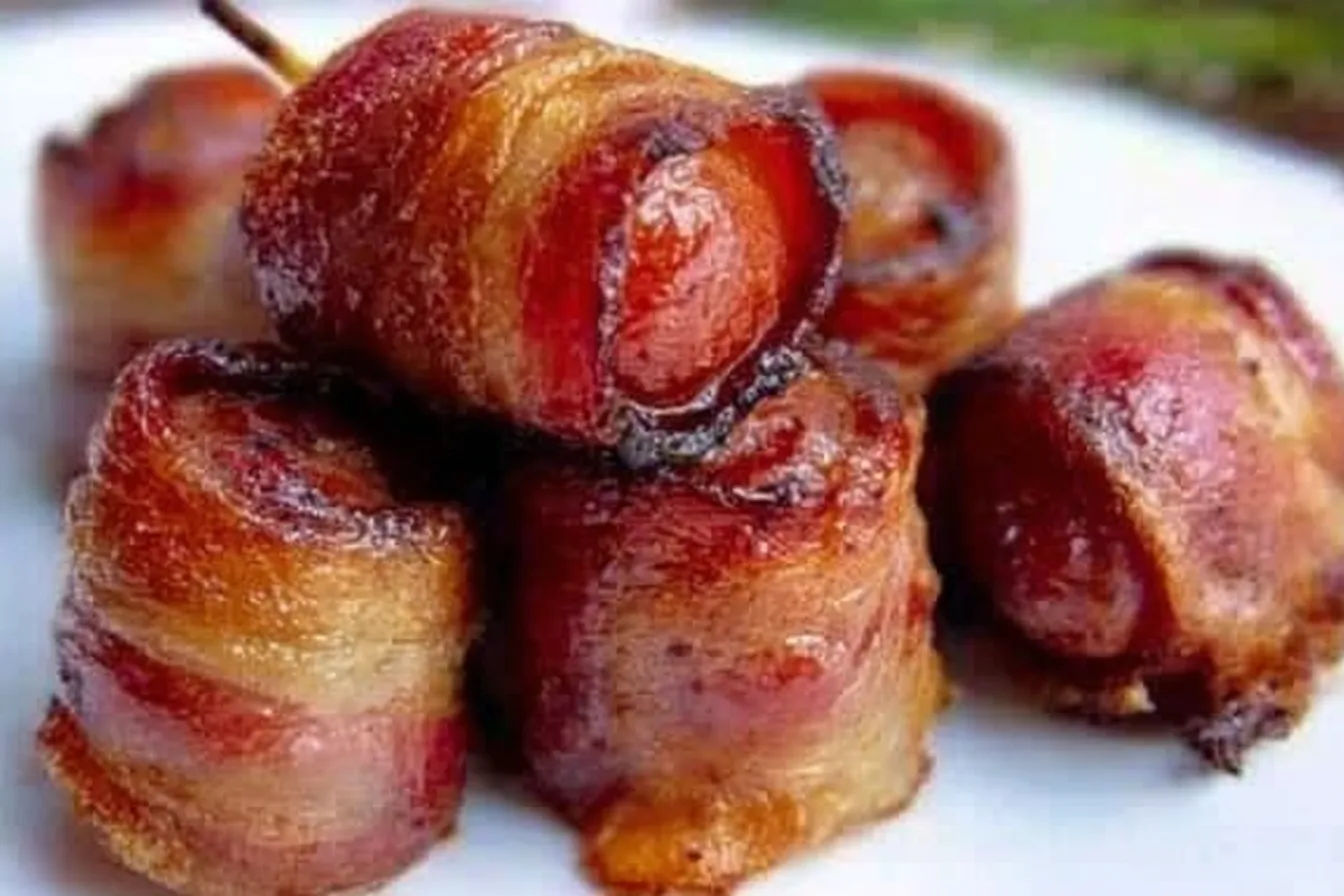 Crispy Bacon Wrapped Kielbasa Bites: A Flavor Explosion! 1 Crispy Bacon Wrapped Kielbasa Bites Platter