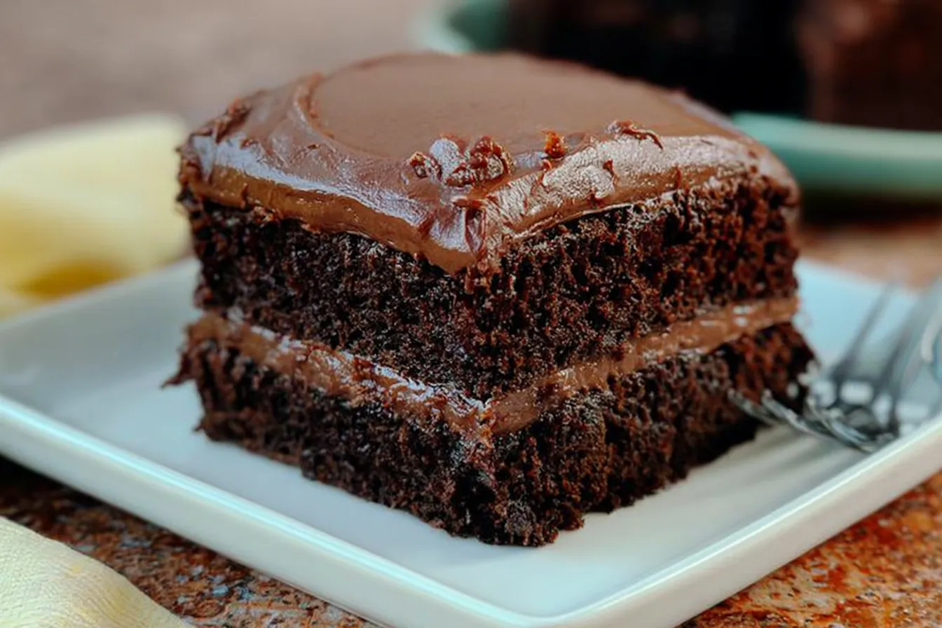 Homemade Chocolate Cake: A Sweet Delight Awaits! 1 Decadent Homemade Chocolate Cake Slice